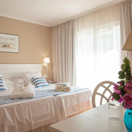 Dwo Les Palmeres Отель