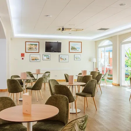 Dwo Les Palmeres Калелья