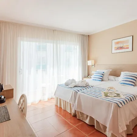 Dwo Les Palmeres Калелья