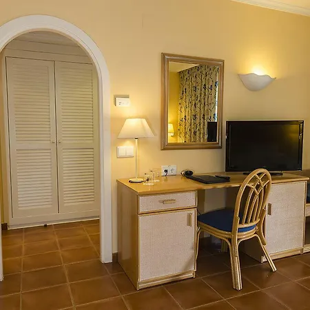 Отель Dwo Les Palmeres Калелья