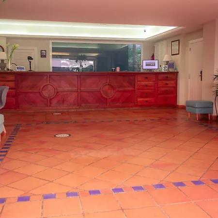 Dwo Les Palmeres Отель