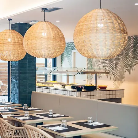 Отель Dwo Les Palmeres 4*