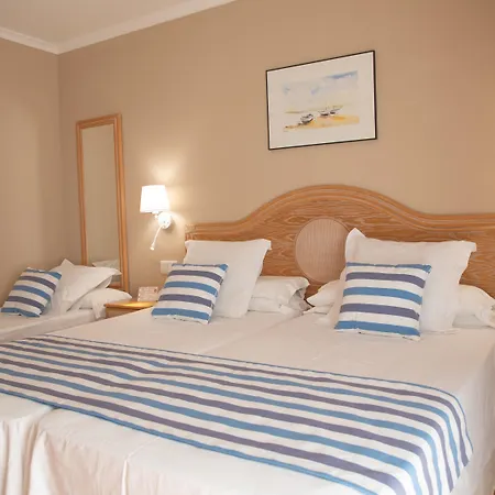 Dwo Les Palmeres Отель Калелья