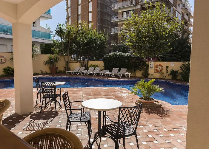 Отель Dwo Les Palmeres 4*