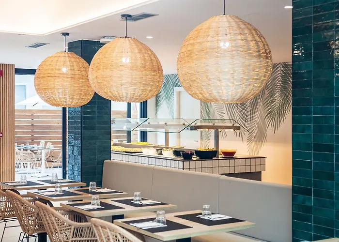 Отель Dwo Les Palmeres 4*